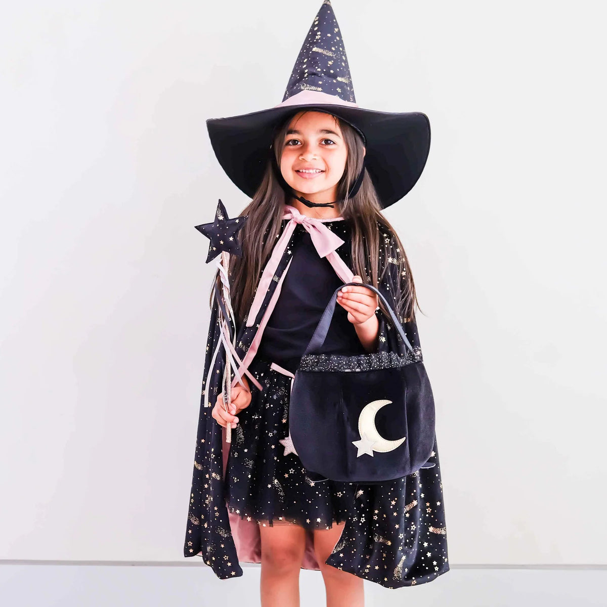 Mimi & Lula Black cauldron trick or treat bag, Korb für Halloween, schwarz, Hexenkessel schwarz