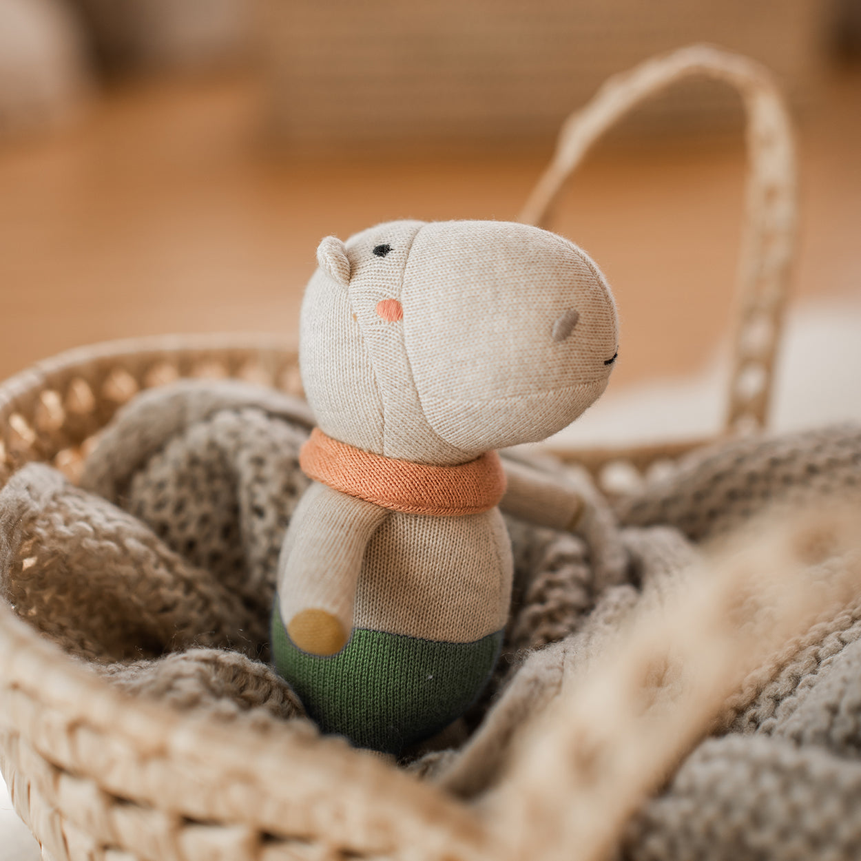 Ava&Yves Babyrassel Hippo, Nilpferd, grüne Hose