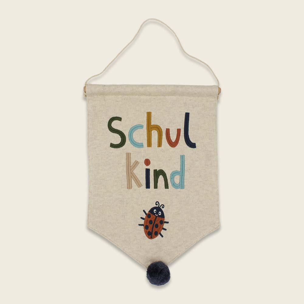 Ava&Yves Wandbehang „Schulkind“ mit Marienkäfer