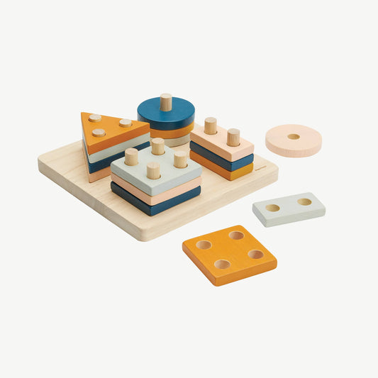 Plan Toys Sortierbrett, Geometrische Formen, Orchard
