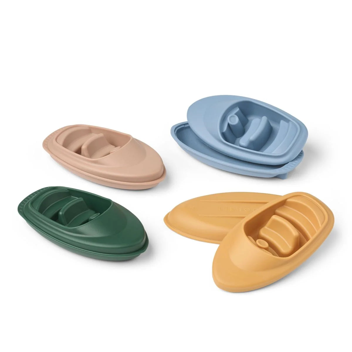 Liewood Corin Boat 4-Set beach blue multi mix, Boote, Badespielzeug