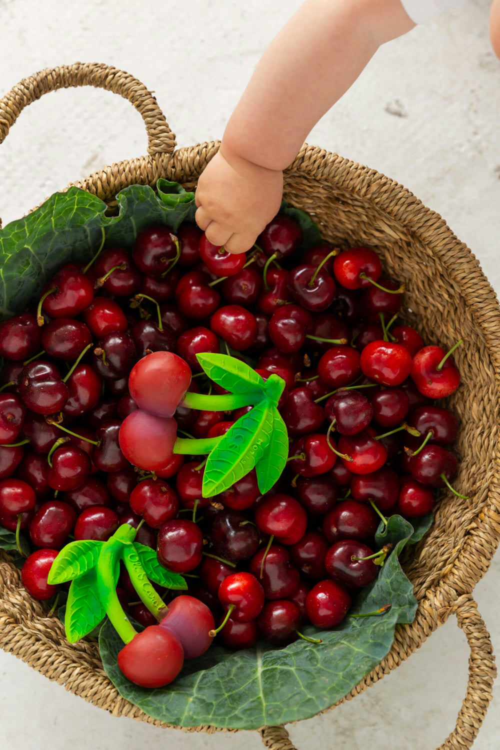 Oli&Carol Mery the Cherry Beißring Kirsche