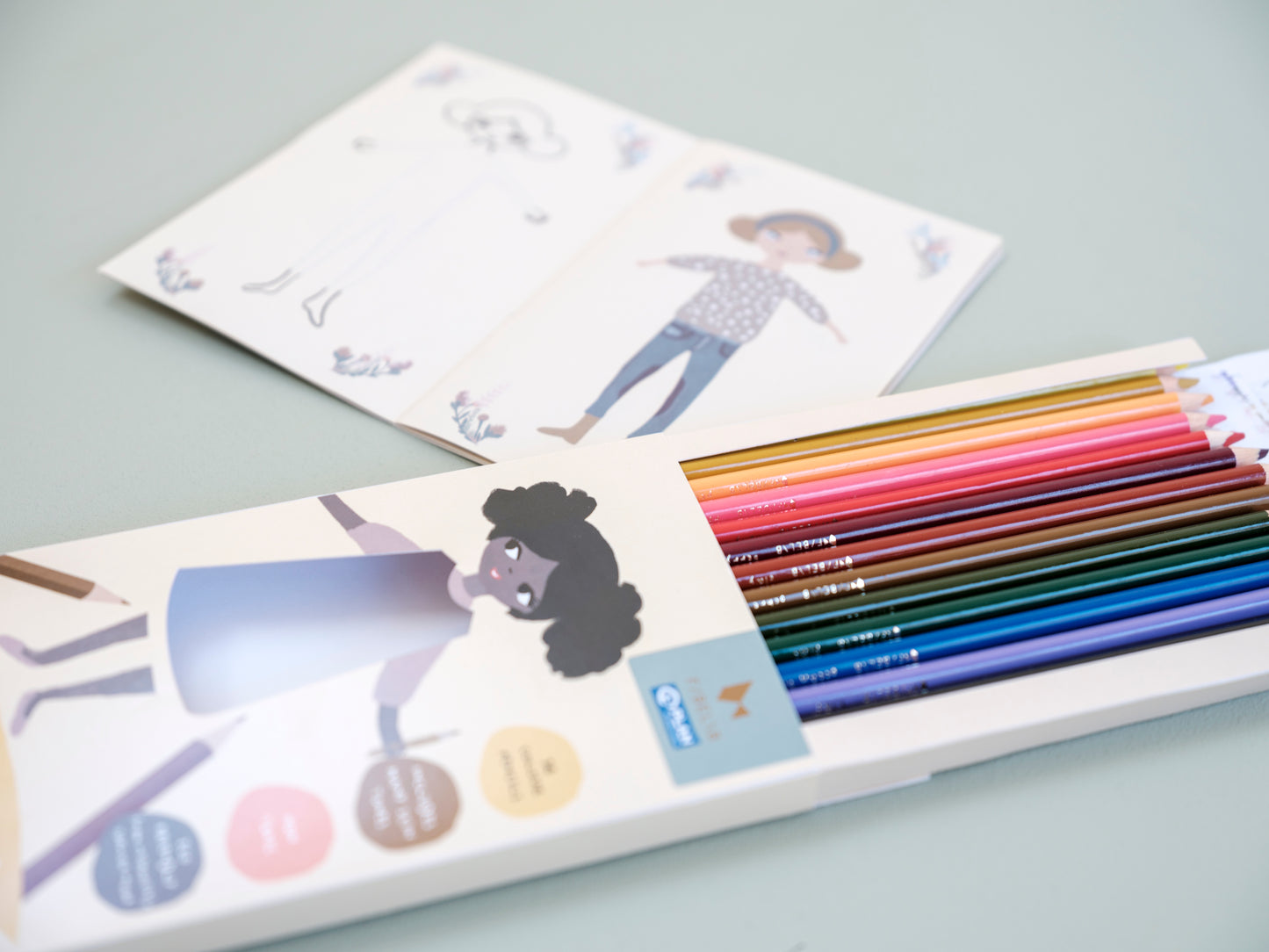 Fabelab Colour Your World Buntstifte mit Anspitzer