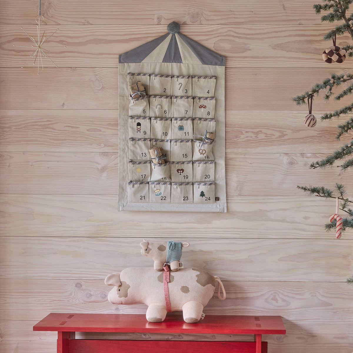 OYOY Adventskalender Circus beige brown