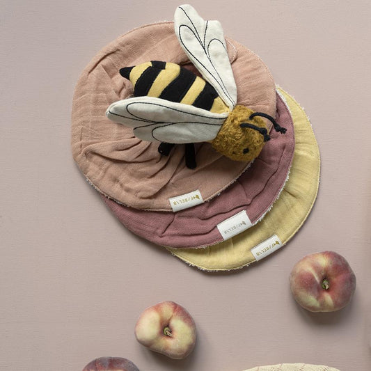 Fabelab Rassel Bolette Bee Biene