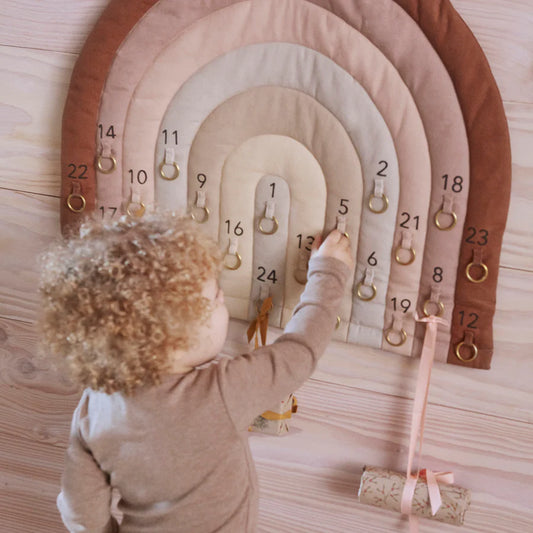 OYOY Adventskalender Regenbogen