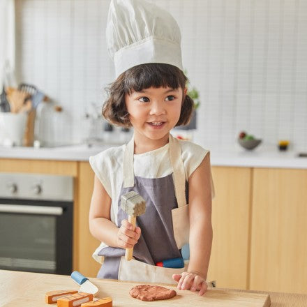 Plan Toys Chef Set Kochschürze und Zubehör, Kostüm