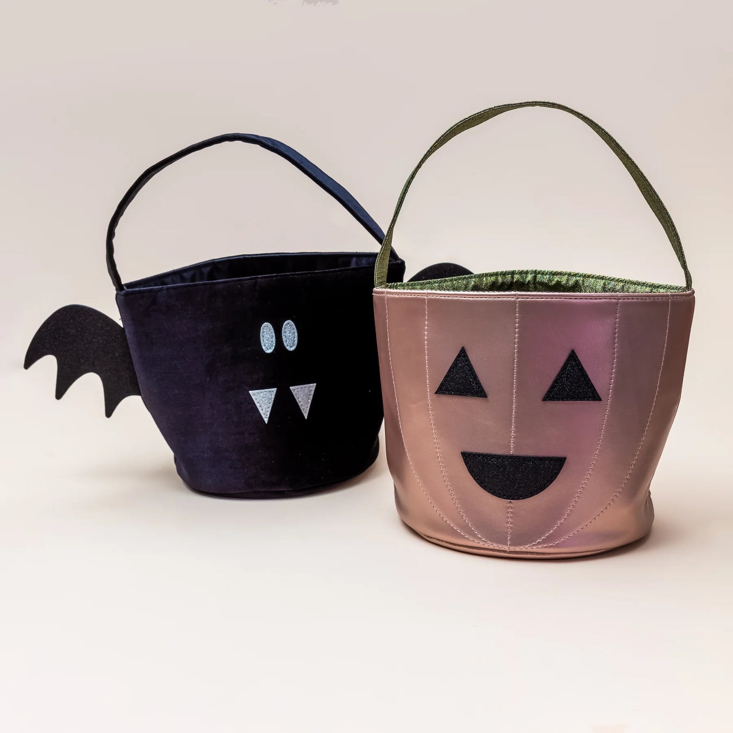 Mimi & Lula Fledermaus-Korb für Halloween, schwarz