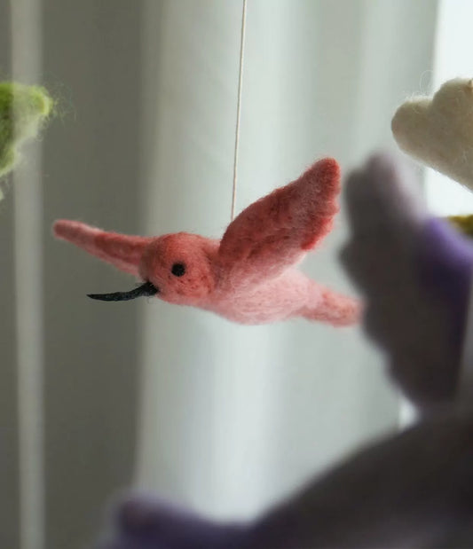 Gamcha Mobile Kolibris mit Wolken grün gelb lila pink blau
