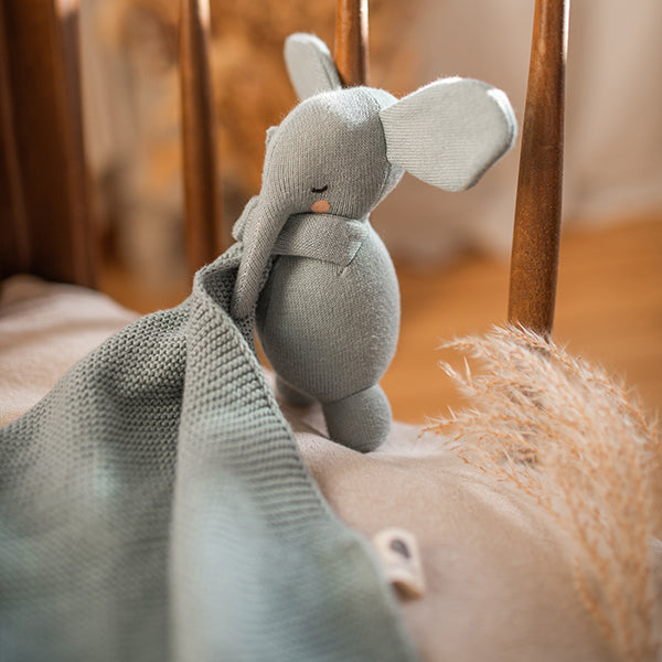 Ava&Yves Kuscheltuch Elefant, dull blue, hellblau