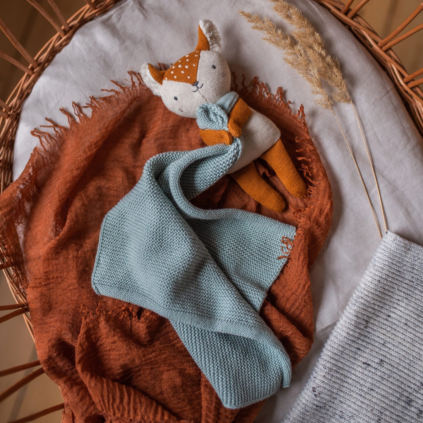 Ava&Yves Kuscheltuch Reh, hellblau