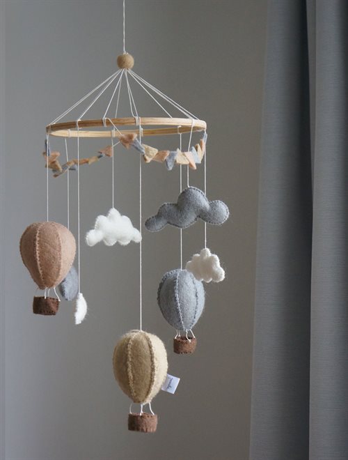 Gamcha Mobile Heißluftballon beige braun hellblau