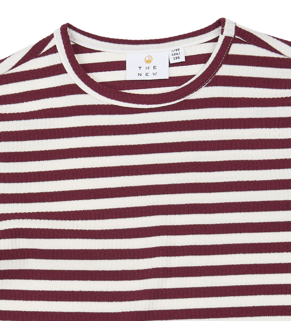 The New TNMoore Langarmshirt rib tee, gardenia striped, weinrot weiß