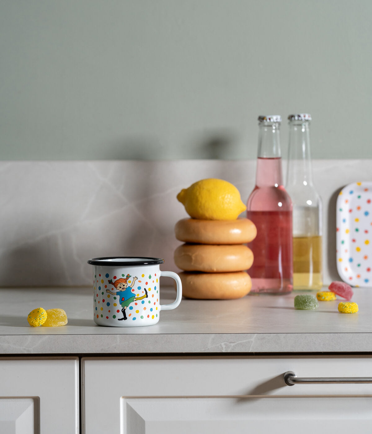 Muurla Becher Emaille Pippi Langstrumpf - Hoppsansa 2,5dl