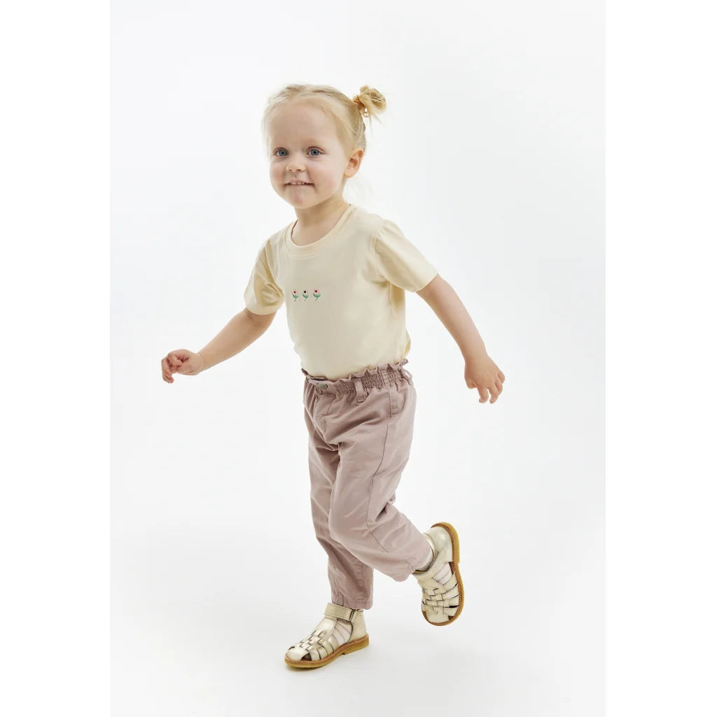 The New TNSTNadine SS Tee white swan, 3 Blumen, T-Shirt