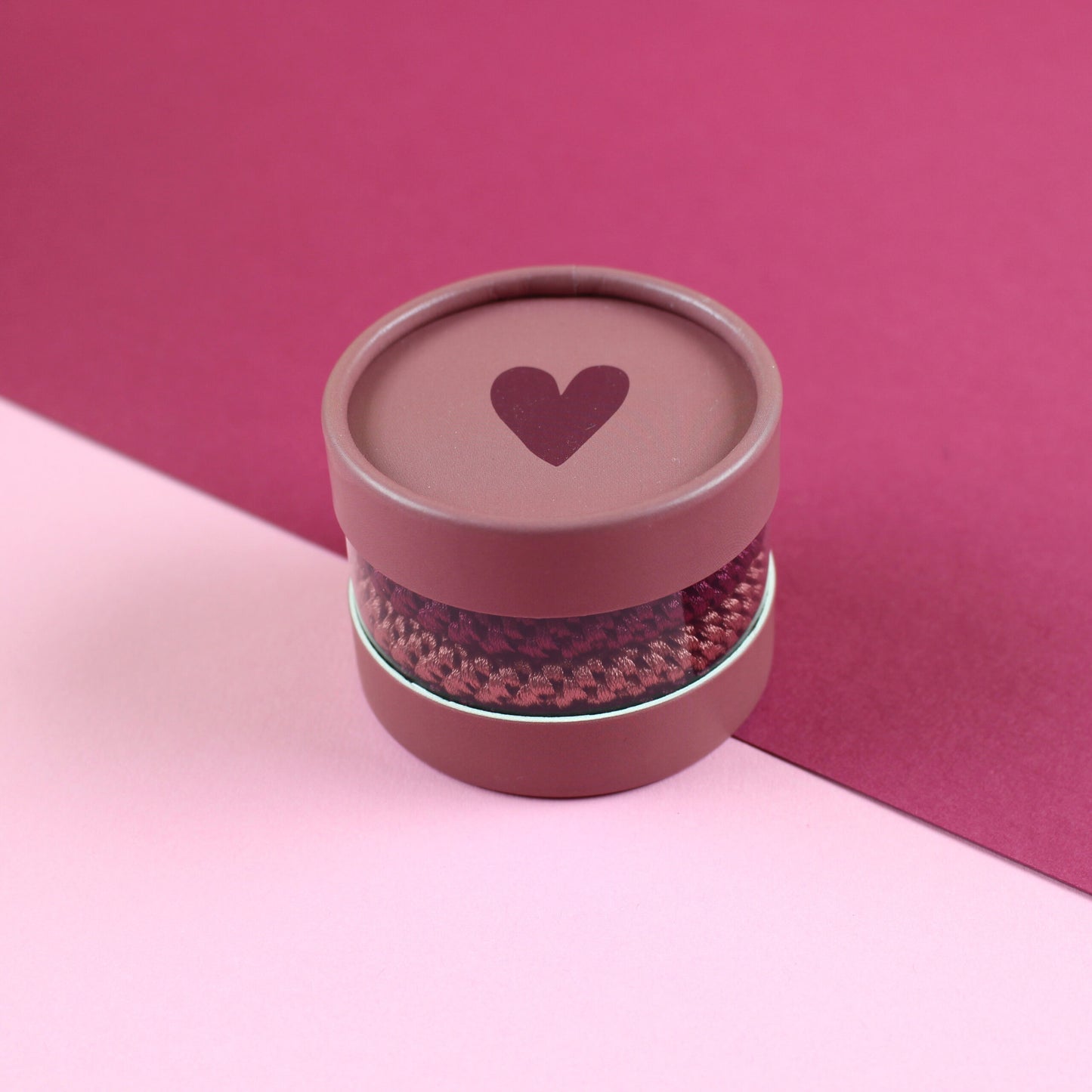 Ava&Yves Haargummi-Set altrosa dunkelrot mit 4 Haargummis in runder Geschenkbox