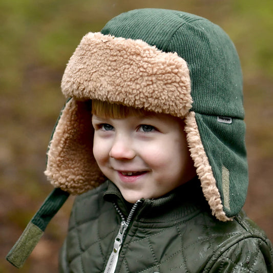 Mikk-Line Corduroy Trapper Hat w. Teddy, duffel Bag green