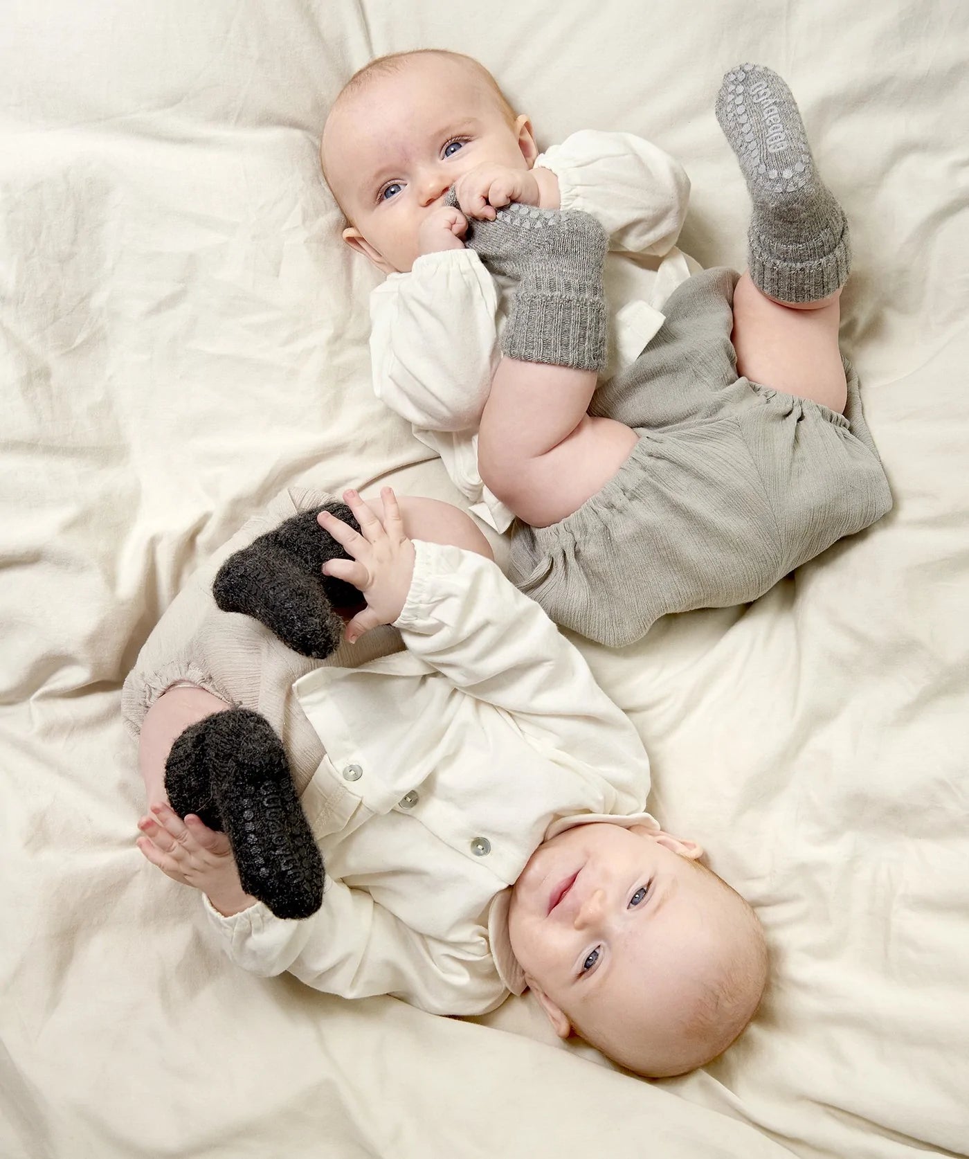 GoBabyGo Rutschfeste Socken Alpaka dark grey melange
