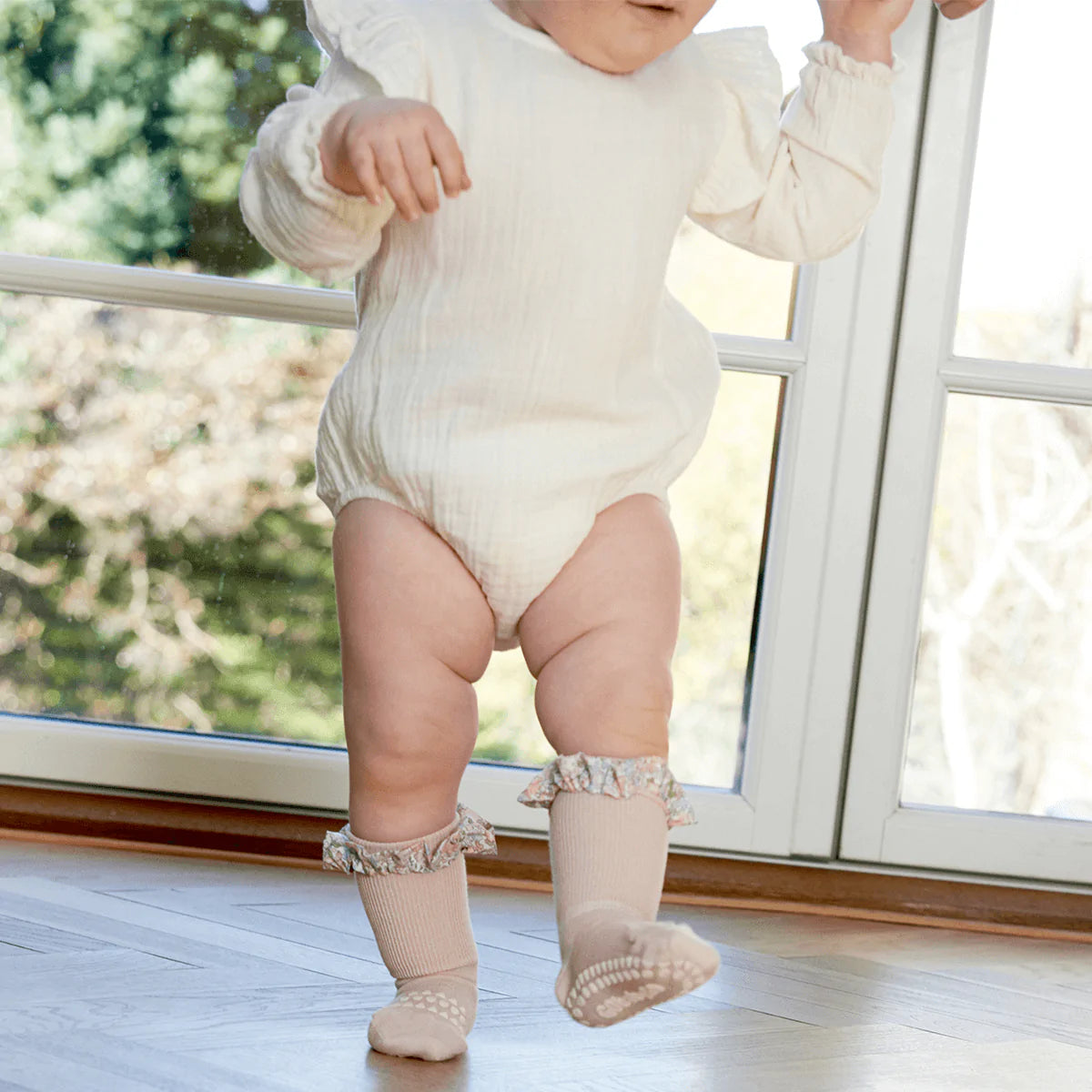 GoBabyGo Rutschfeste Socken Bambus Soft Pink x Liberty