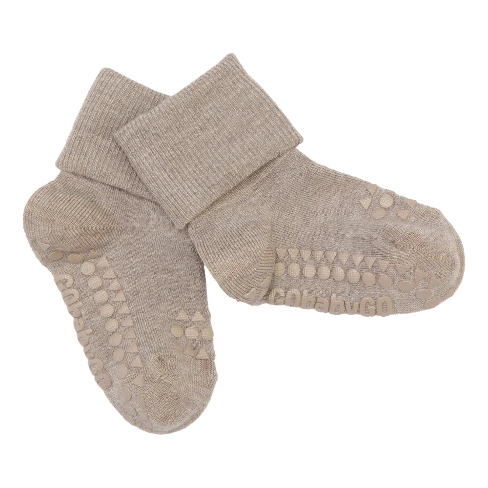 GoBabyGo Rutschfeste Socken aus Bambus Sand