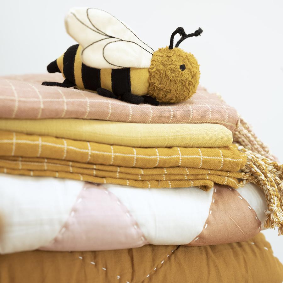 Fabelab Rassel Bolette Bee Biene
