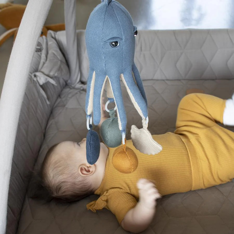 Filibabba Aktivitätsspielzeug Otto Oktopus blau
